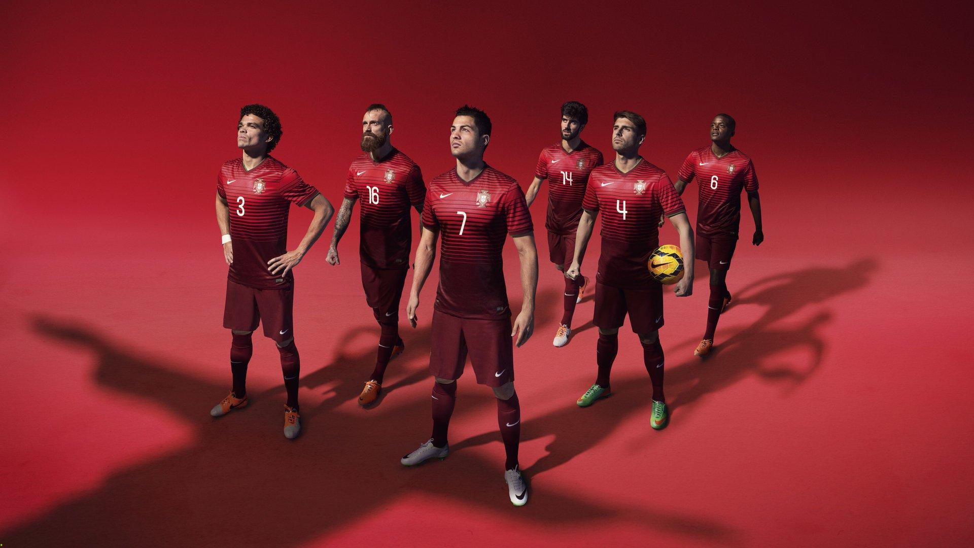 豪门重磅引援！顶级球星完成天价转会，新东家签约仪式震撼举行