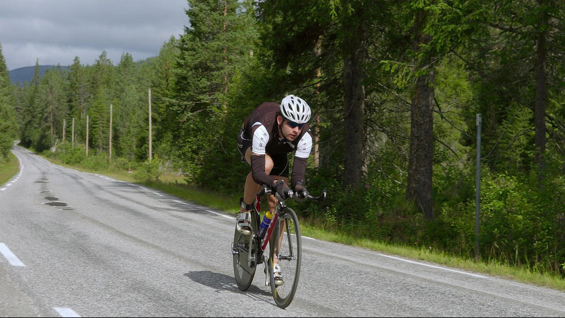 纳达尔强势回归红土赛场,法网夺冠前景引热议