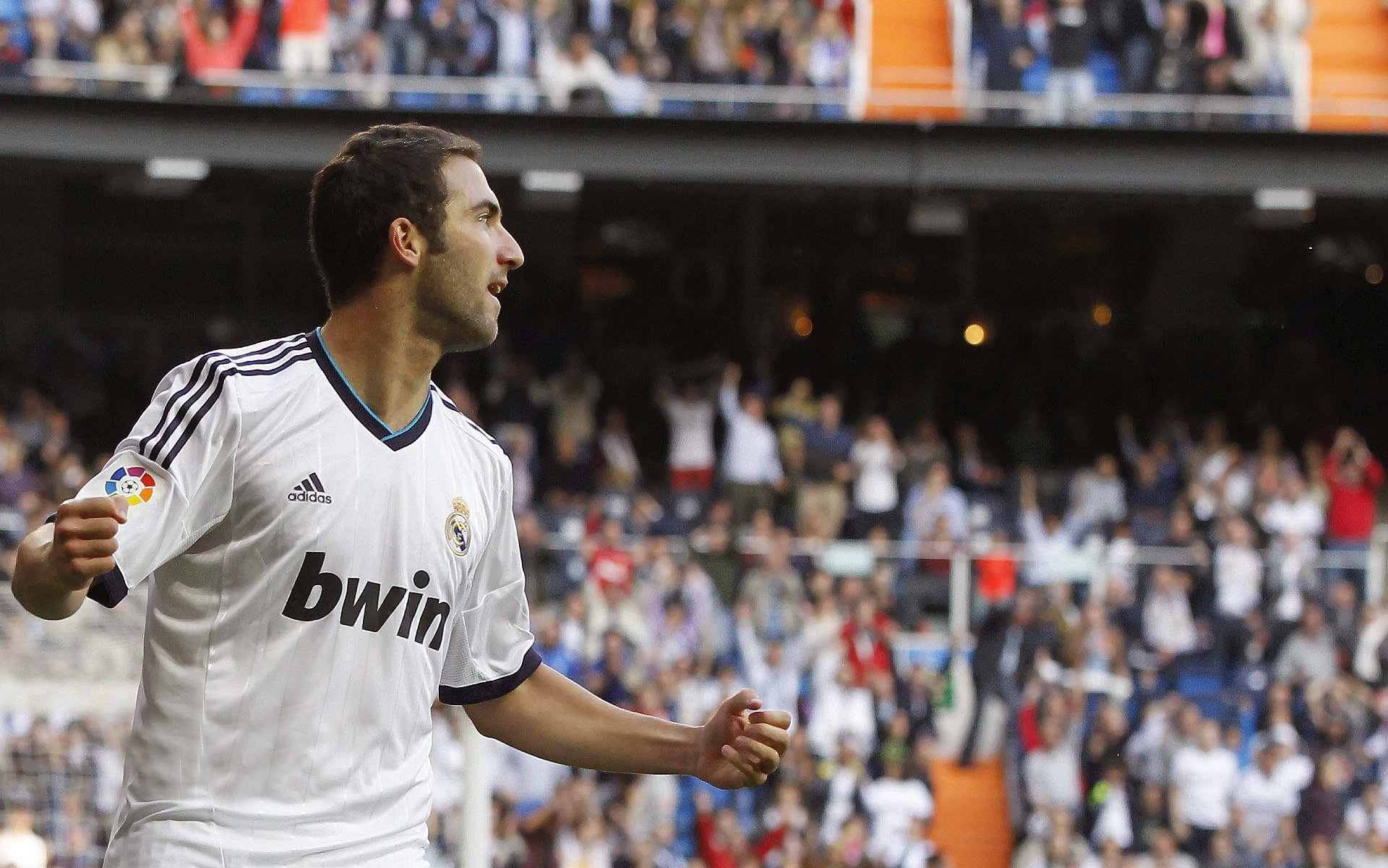 温网2024,阿尔卡拉斯逆转德约科维奇夺冠,新生代正式接棒